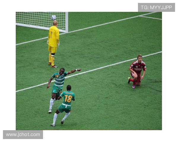 足球比赛中故意手球行为的判罚标准及其影响解析